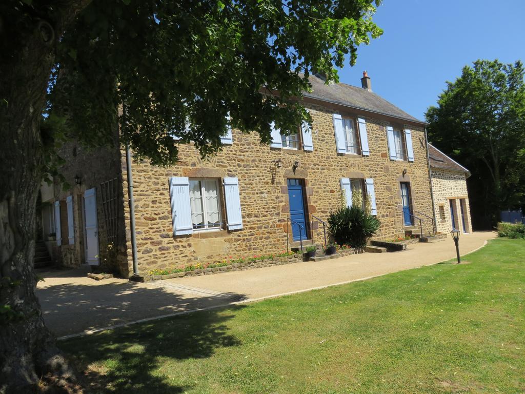 Les Quatre Saisons Bed and Breakfast Moitron-sur-Sarthe Exterior foto