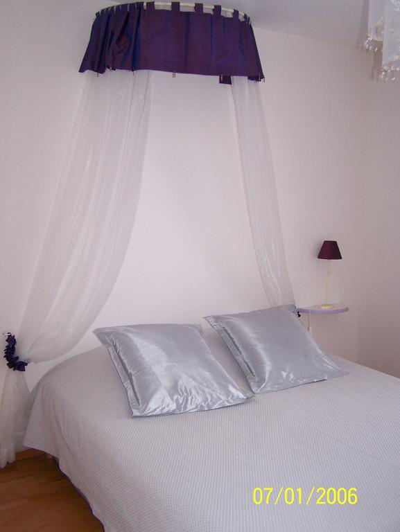 Les Quatre Saisons Bed and Breakfast Moitron-sur-Sarthe Exterior foto